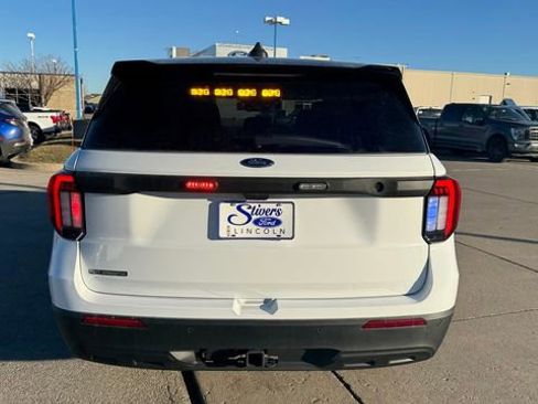 New 2025 Ford Explorer 4WD Police Interceptor image 8