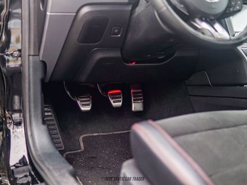 Used 2017 Ford Mustang GT Premium image 29