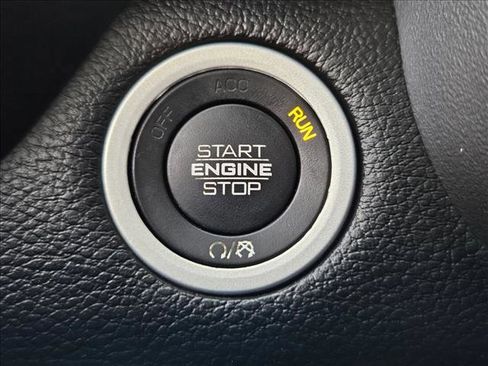 Used 2021 RAM 1500 Lone Star image 14