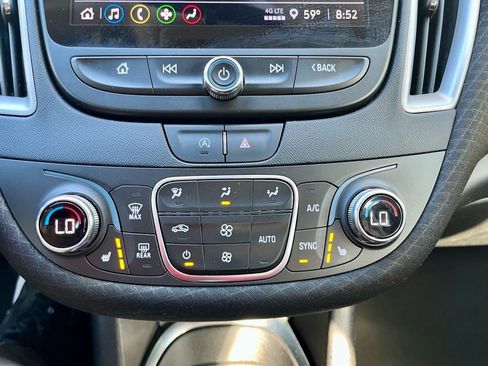 Used 2022 Chevrolet Malibu LT image 23