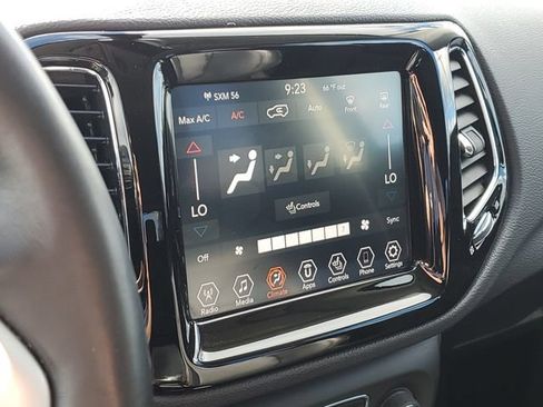 Used 2019 Jeep Compass Limited w/ Safety & Security Group AWD/4WD image 27