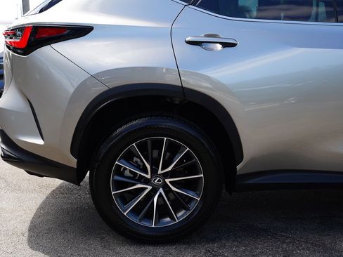 Used 2024 Lexus NX 250 FWD image 10