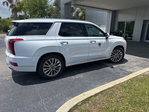 Used 2020 Hyundai Palisade Limited FWD image 3