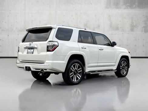Used 2017 Toyota 4Runner Limited image 7