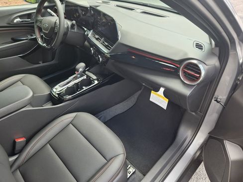 New 2026 Chevrolet Trax RS w/ Driver Confidence Package FWD image 8