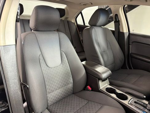 Used 2011 Ford Fusion SE w/ 202A Rapid Spec Order Code FWD image 24