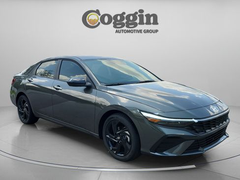 New 2026 Hyundai Elantra Sport FWD image 7