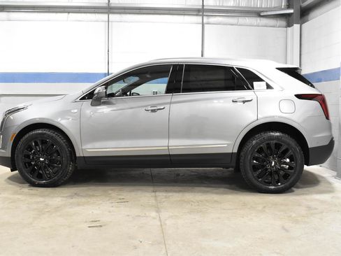 Used 2025 Cadillac XT5 Premium Luxury w/ Technology Package AWD/4WD image 6