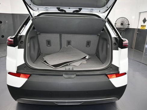 Used 2023 Chevrolet Bolt EUV Premier image 48