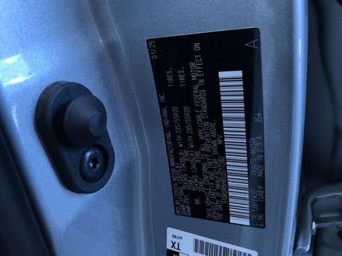 Used 2025 Toyota Highlander XSE image 35