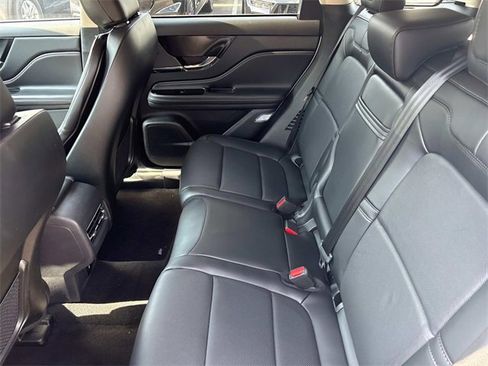 New 2025 Lincoln Corsair Grand Touring w/ Rear Removable Package Tray image 18