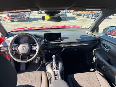 Used 2024 Honda HR-V Sport image 13