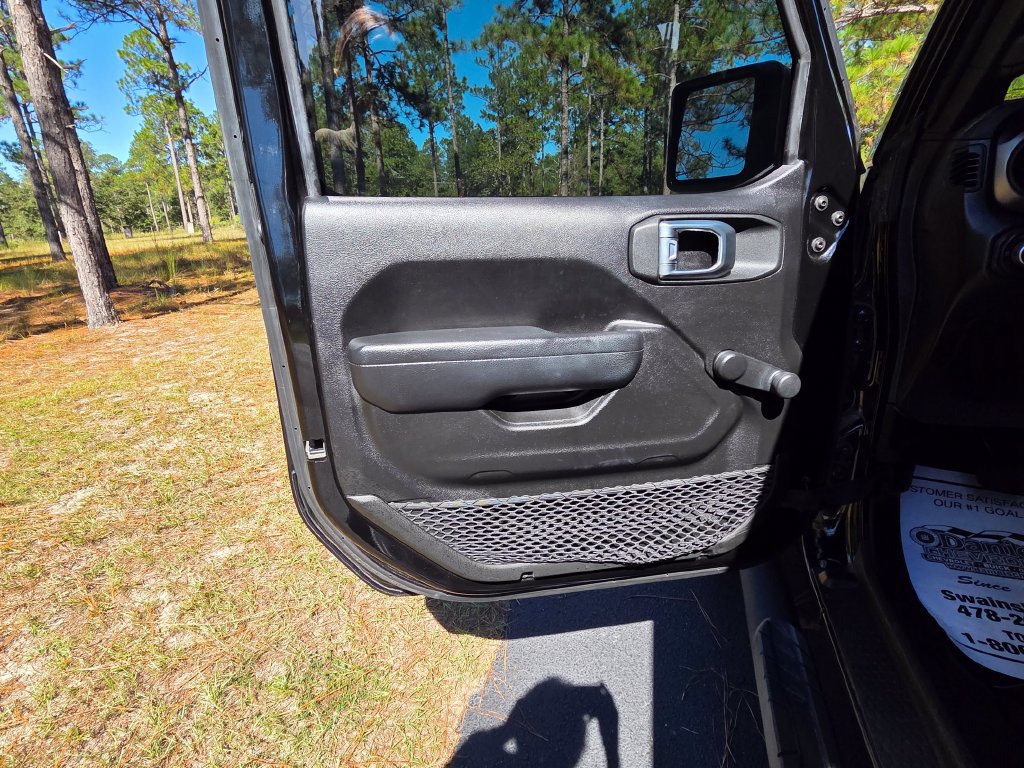Used 2023 Jeep Wrangler Unlimited Sport AWD/4WD image 12