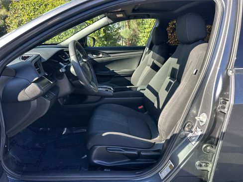 Used 2018 Honda Civic EX image 11