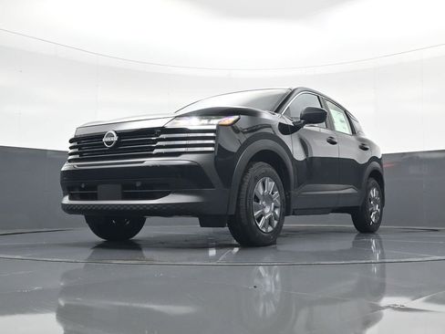 New 2026 Nissan Kicks S image 17