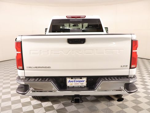 Used 2025 Chevrolet Silverado 2500 LTZ w/ LTZ Convenience Package AWD/4WD image 21