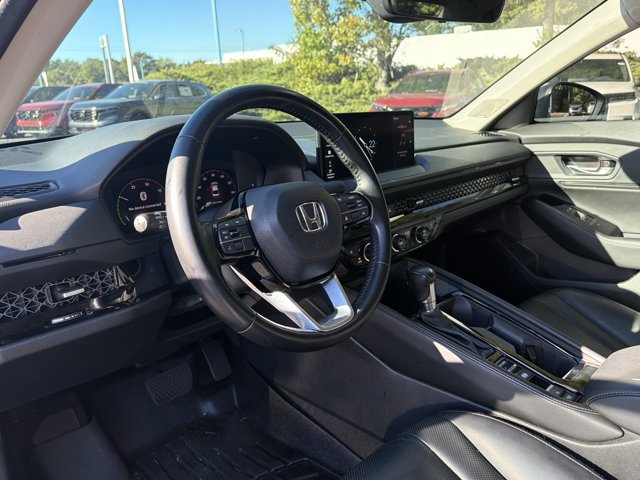 Used 2024 Honda Accord Touring image 9