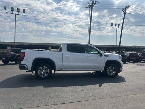 Used 2025 GMC Sierra 1500 SLT image 6