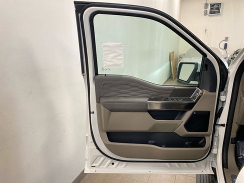 New 2025 Ford F150 Platinum w/ Equipment Group 703A Plus image 16