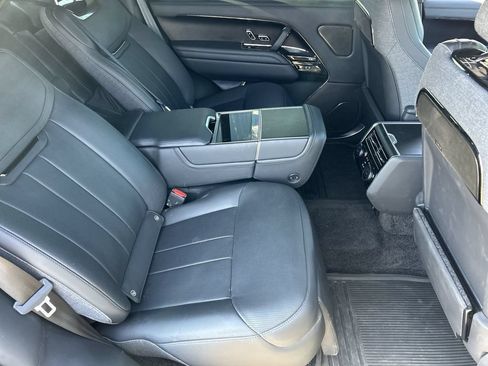 Used 2024 Land Rover Range Rover SV AWD/4WD image 28