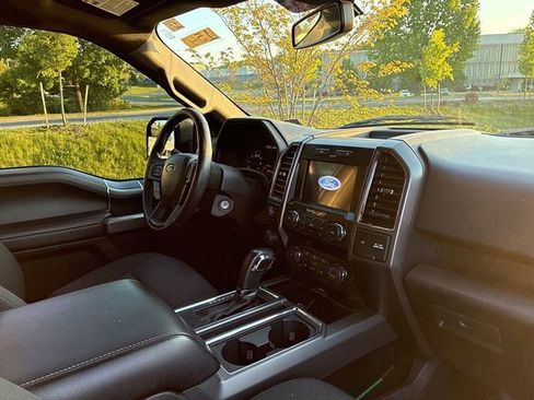 Used 2020 Ford F150 XLT w/ Equipment Group 302A Luxury AWD/4WD image 20