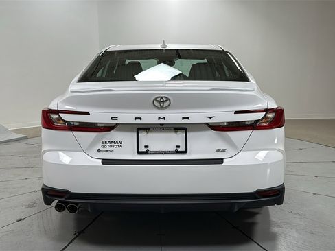 New 2026 Toyota Camry SE image 4