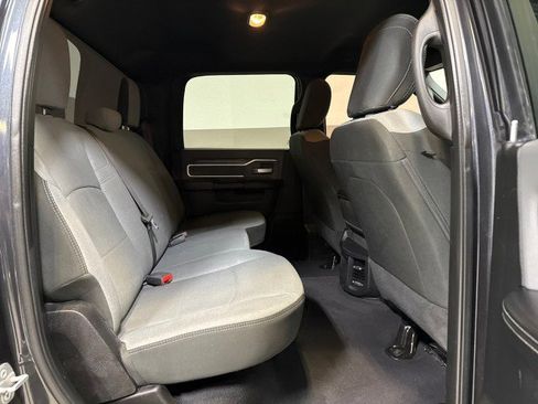 Used 2021 RAM 3500 Big Horn image 61