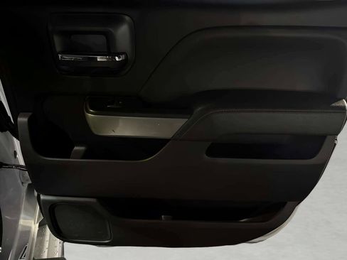 Used 2018 Chevrolet Silverado 3500 LTZ AWD/4WD image 15