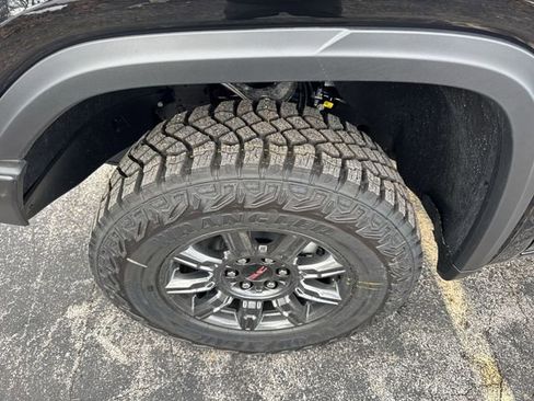 New 2026 GMC Sierra 1500 AT4X image 10