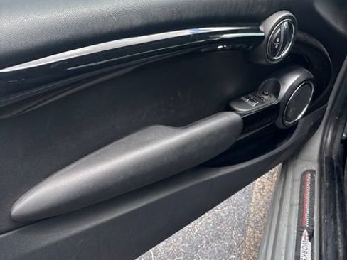 Used 2015 MINI Cooper S FWD image 7