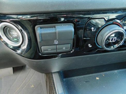Used 2024 Chevrolet Silverado 1500 RST w/ All Star Edition Plus RWD image 17