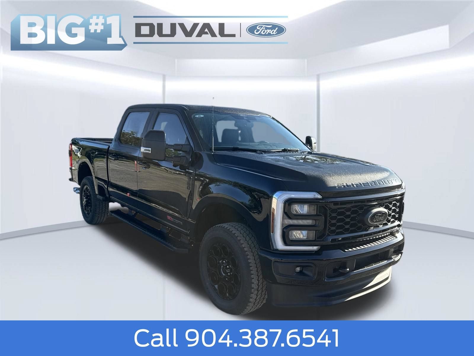 New 2026 Ford F350 Lariat w/ Black Appearance Package AWD/4WD 360° Tour