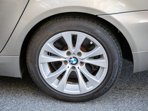 Used 2010 BMW 535i Sedan image 12