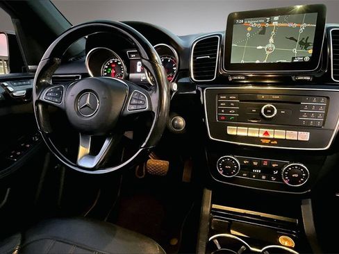 Used 2018 Mercedes-Benz GLE 350 w/ Premium 1 Package image 8