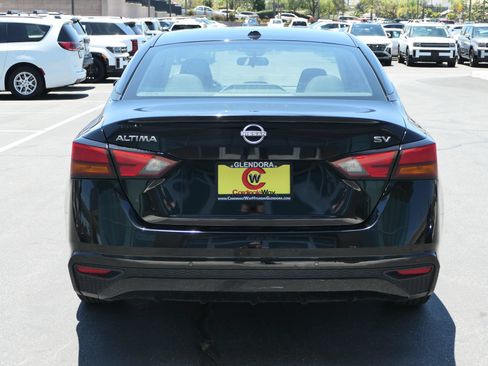 Used 2023 Nissan Altima 2.5 SV FWD image 5