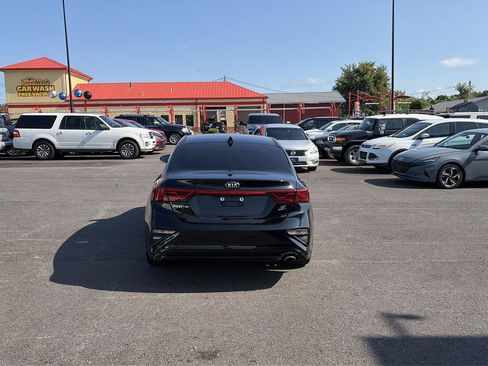 Used 2019 Kia Forte S w/ S Premium Package FWD image 4