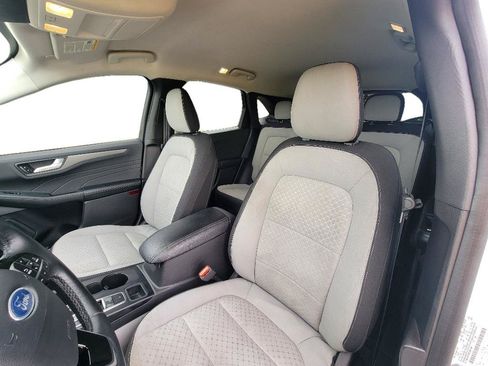 Used 2023 Ford Escape Active w/ Tech Pack #2 AWD/4WD image 12