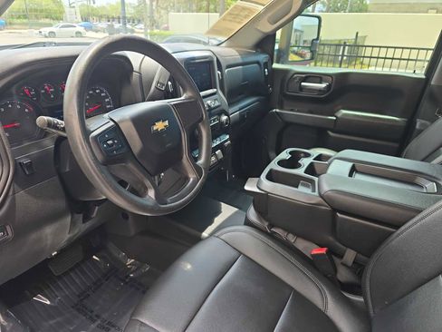 Used 2021 Chevrolet Silverado 1500 W/T w/ WT Value Package AWD/4WD image 18
