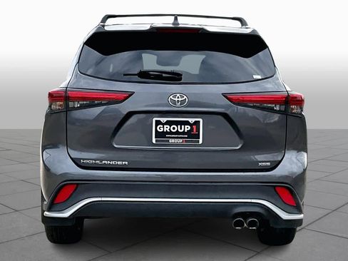 Used 2023 Toyota Highlander XSE image 5