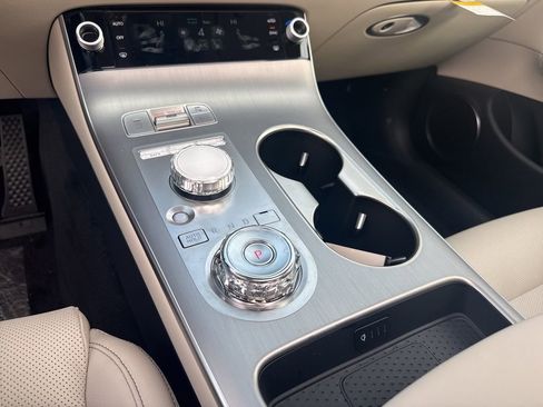 New 2026 Genesis GV70 2.5T Select image 21