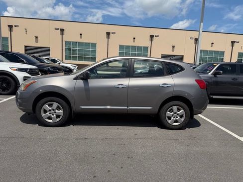 Used 2015 Nissan Rogue S AWD/4WD image 4