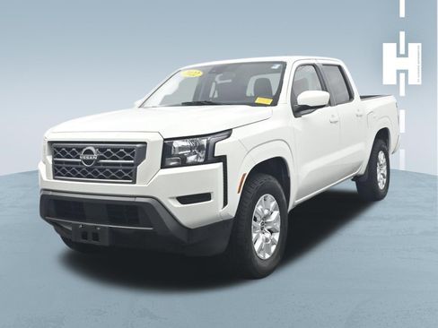 Used 2022 Nissan Frontier SV RWD image 1