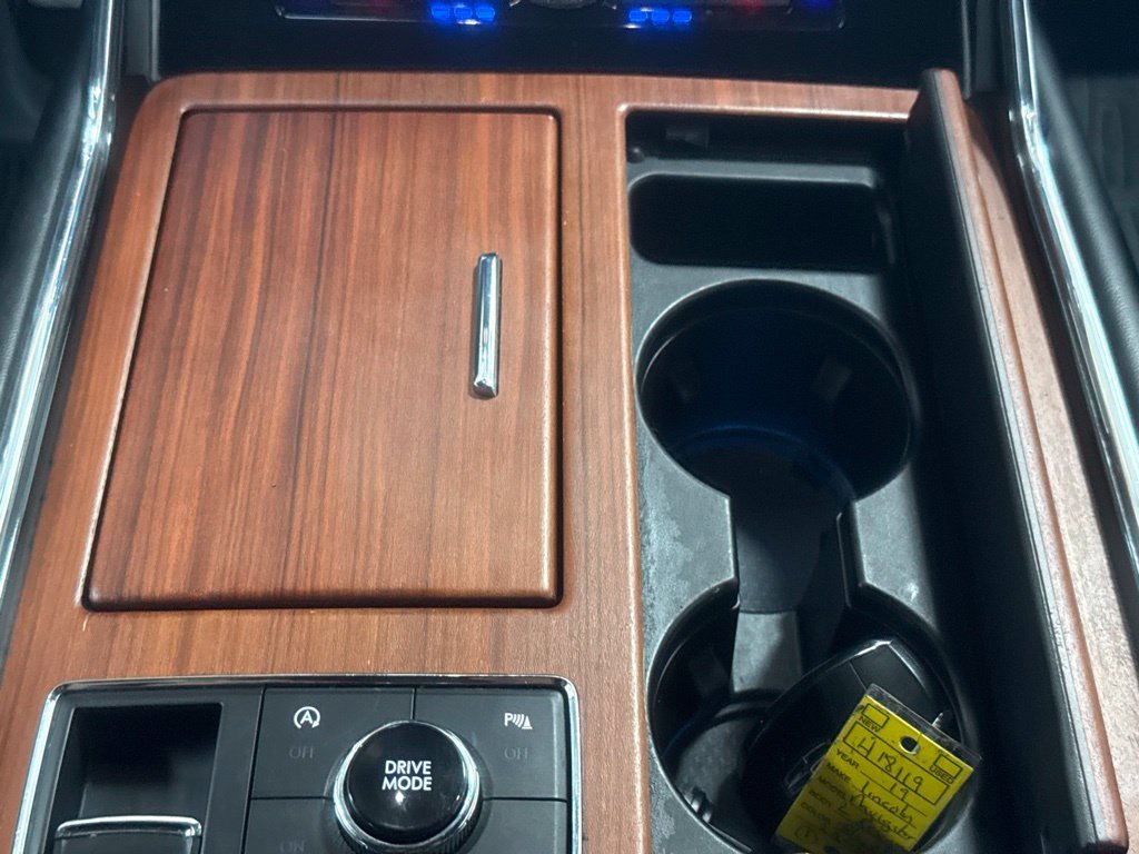 Used 2019 Lincoln Navigator L Reserve w/ Cargo Package AWD/4WD image 18