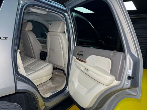 Used 2007 GMC Yukon SLT w/ SLT Preferred Equipment Group image 23