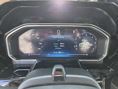New 2026 Chevrolet Silverado 1500 High Country w/ Technology Package AWD/4WD image 17
