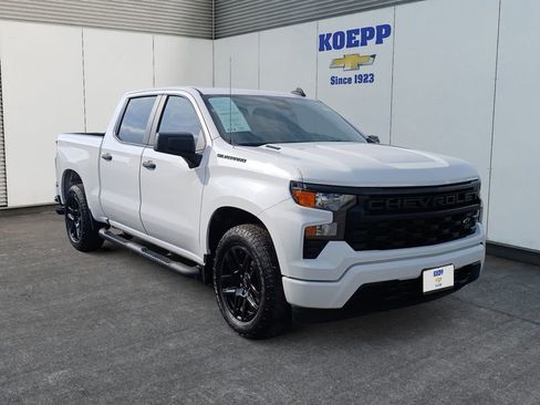 Used 2025 Chevrolet Silverado 1500 Custom w/ Turbomax Blackout Package RWD image 7
