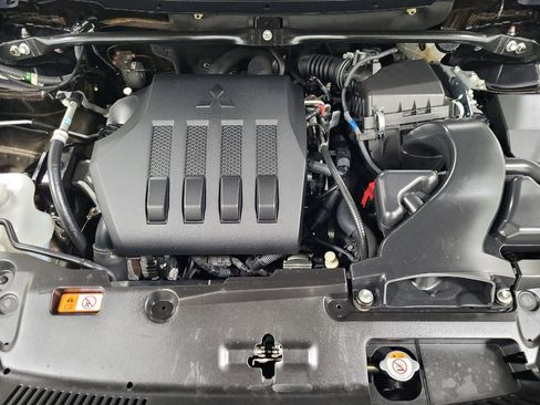 Used 2018 Mitsubishi Eclipse Cross ES image 30