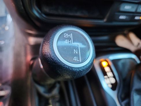 Used 2020 Jeep Wrangler Sport image 33