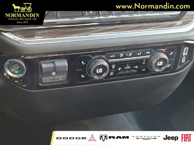 Used 2025 Chevrolet Silverado 2500 LT w/ Convenience Package AWD/4WD image 11
