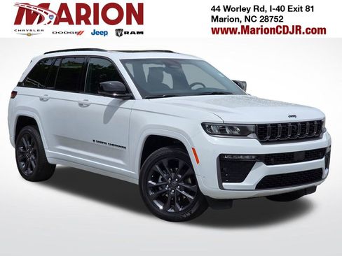 New 2026 Jeep Grand Cherokee Limited AWD/4WD image 1